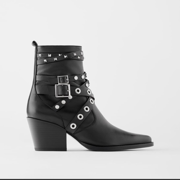 Zara studded leather ankle boots size 39. (8.5)